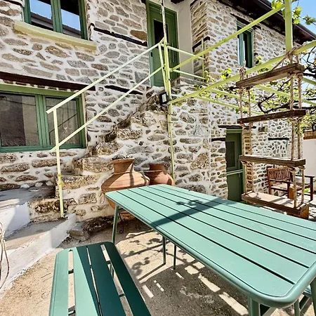 Atelies Stone House וילה *